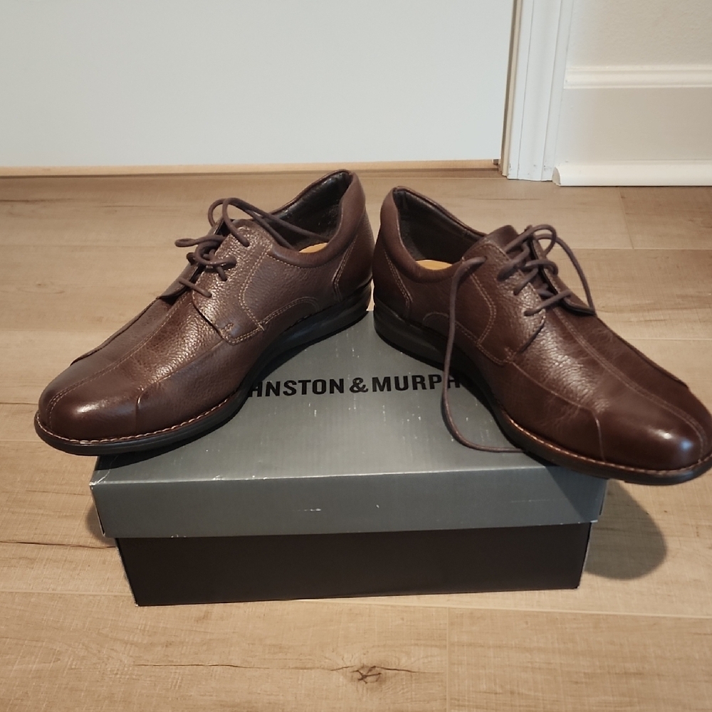 Men's Brown Leather Dress Shoes - Picture 2 of 5